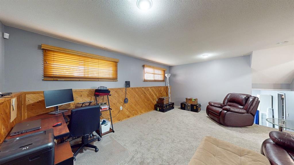 444 Sissons Crescent SE