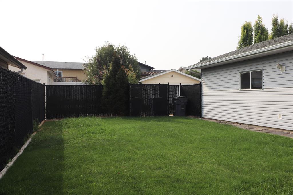 444 Sissons Crescent SE