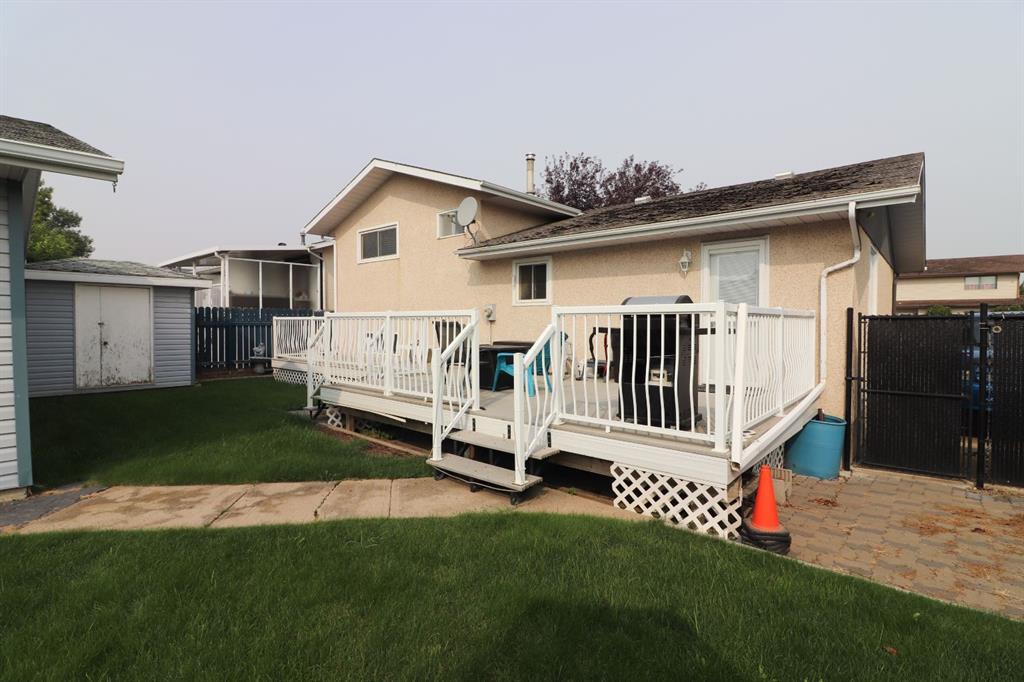 444 Sissons Crescent SE