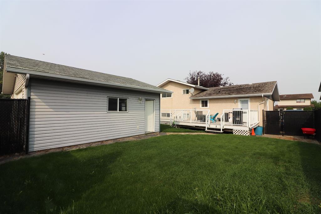 444 Sissons Crescent SE