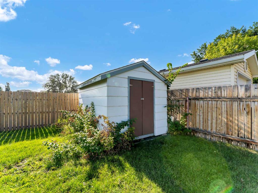 306 Seven Persons Drive SW