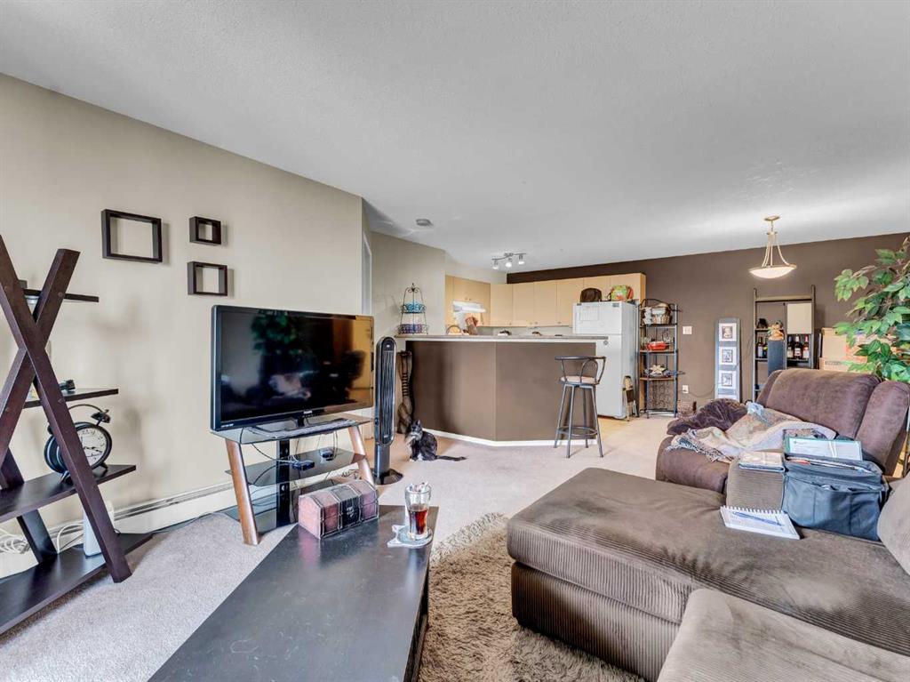 #304 1648 Saamis Drive NW