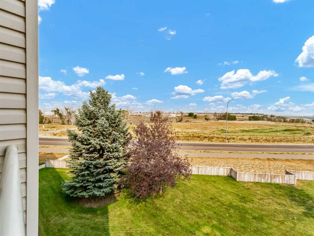 #304 1648 Saamis Drive NW