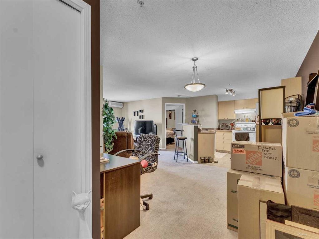 #304 1648 Saamis Drive NW