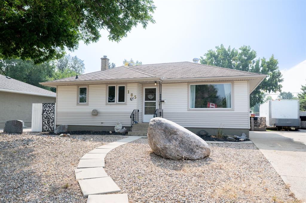 185 8 Street NW, Medicine Hat