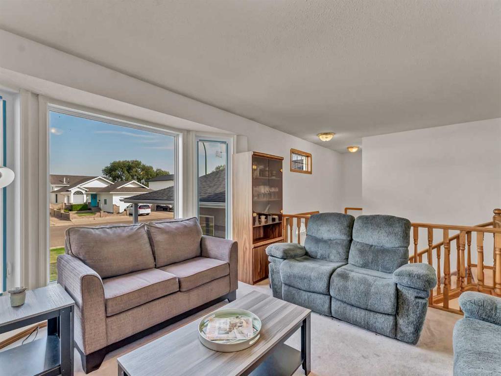 120 Shannon Crescent SE