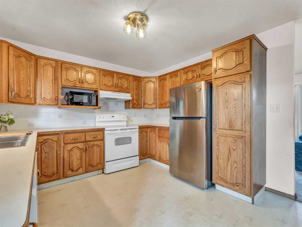 120 Shannon Crescent SE