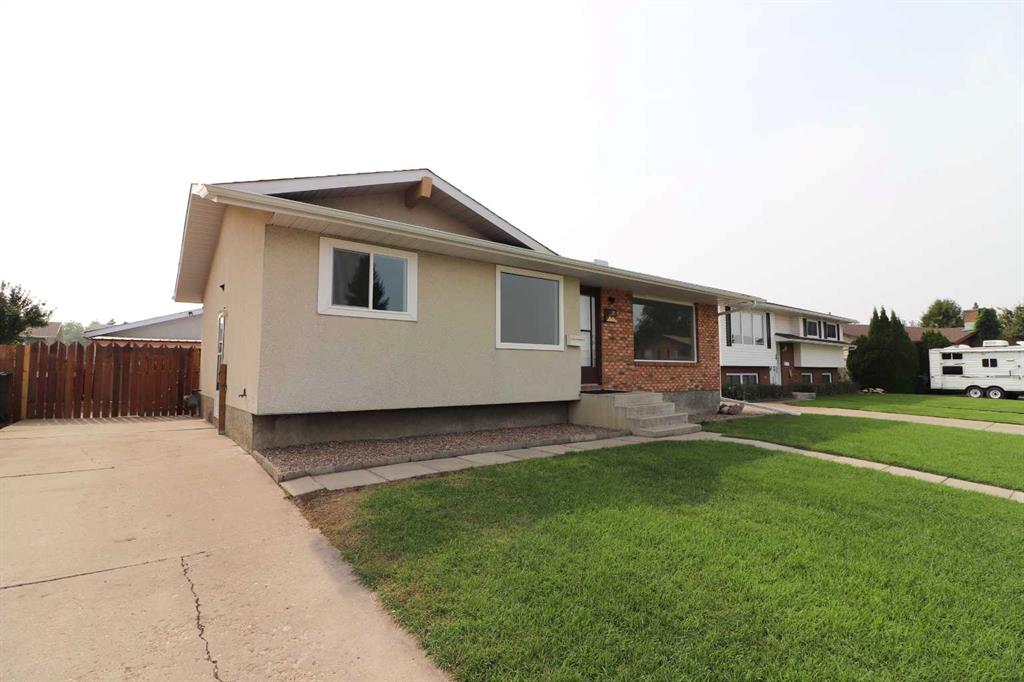 35 Ewart Crescent SE