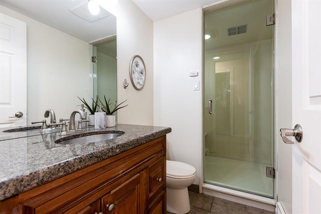 52 Ross Heights Court SE