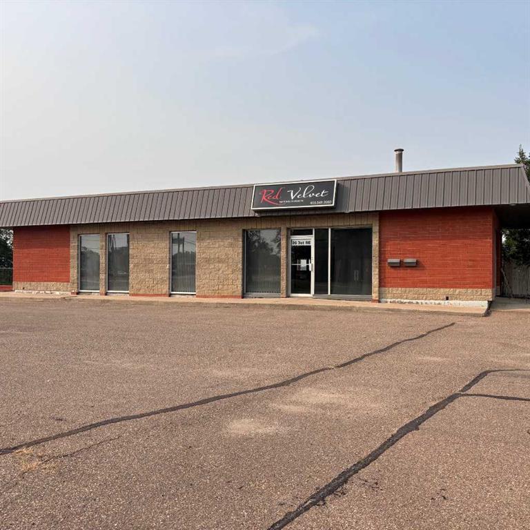 20 3 Street SE, Medicine Hat