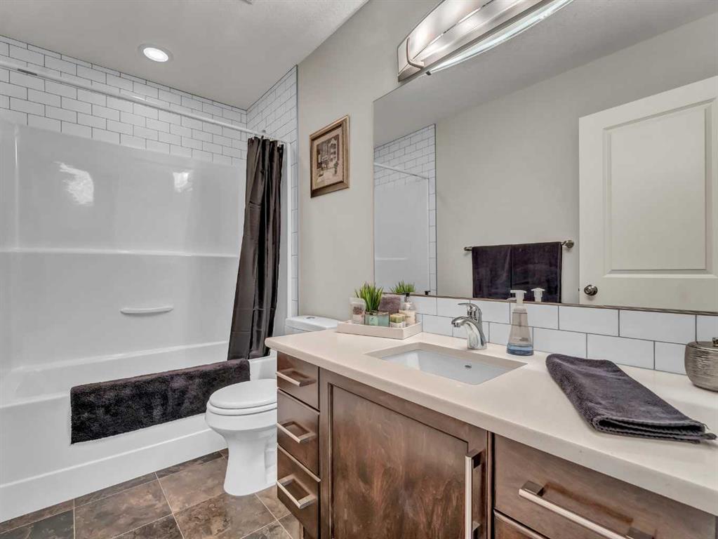 47 Somerside Way SE