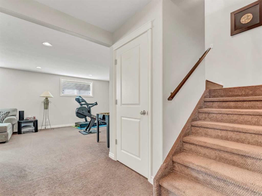 47 Somerside Way SE