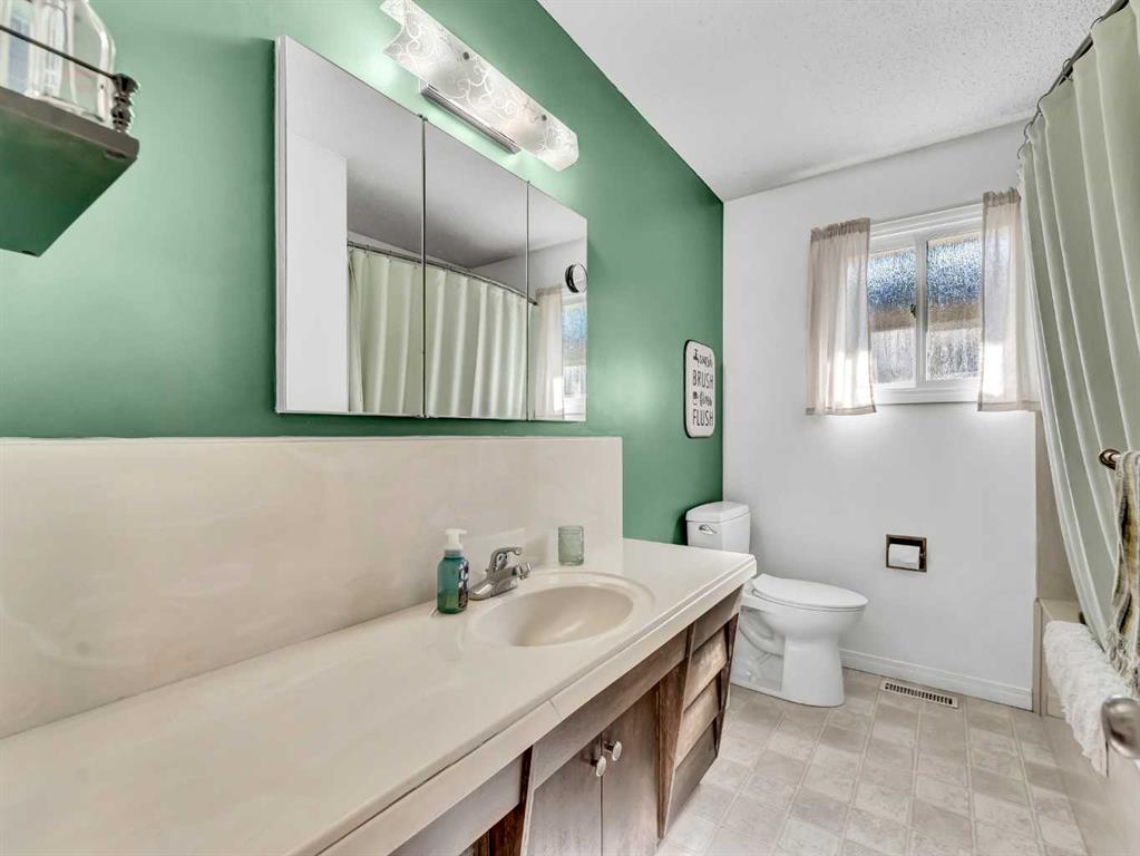 5 Noble Court SW