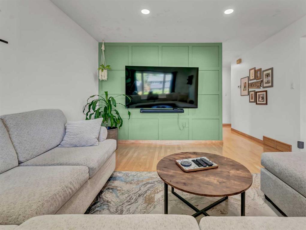 5 Noble Court SW