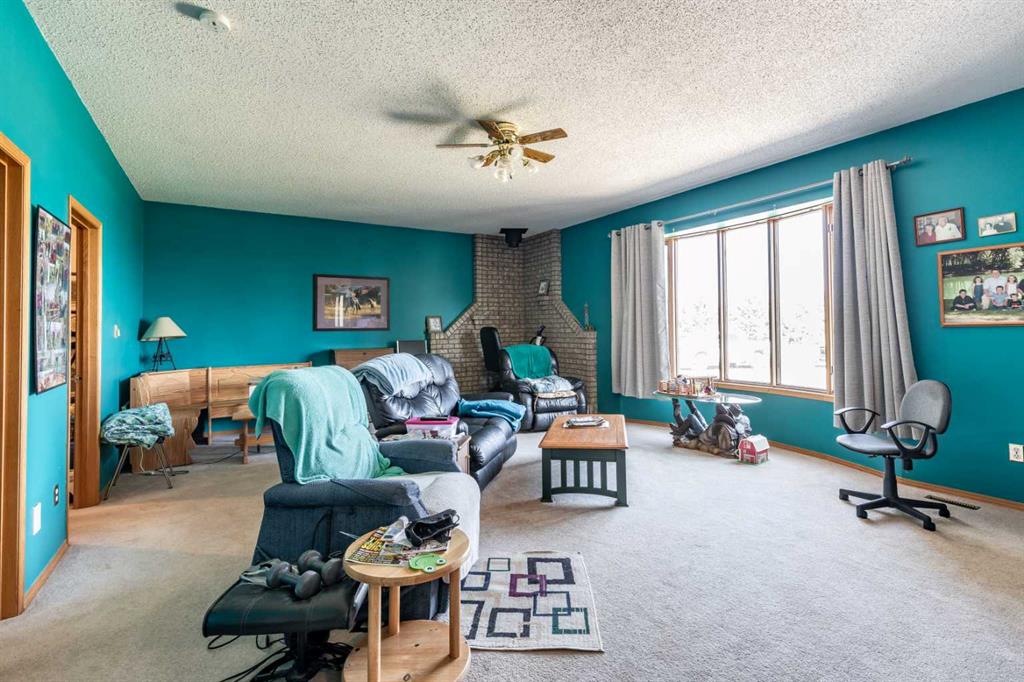 10316 Range Road 75  