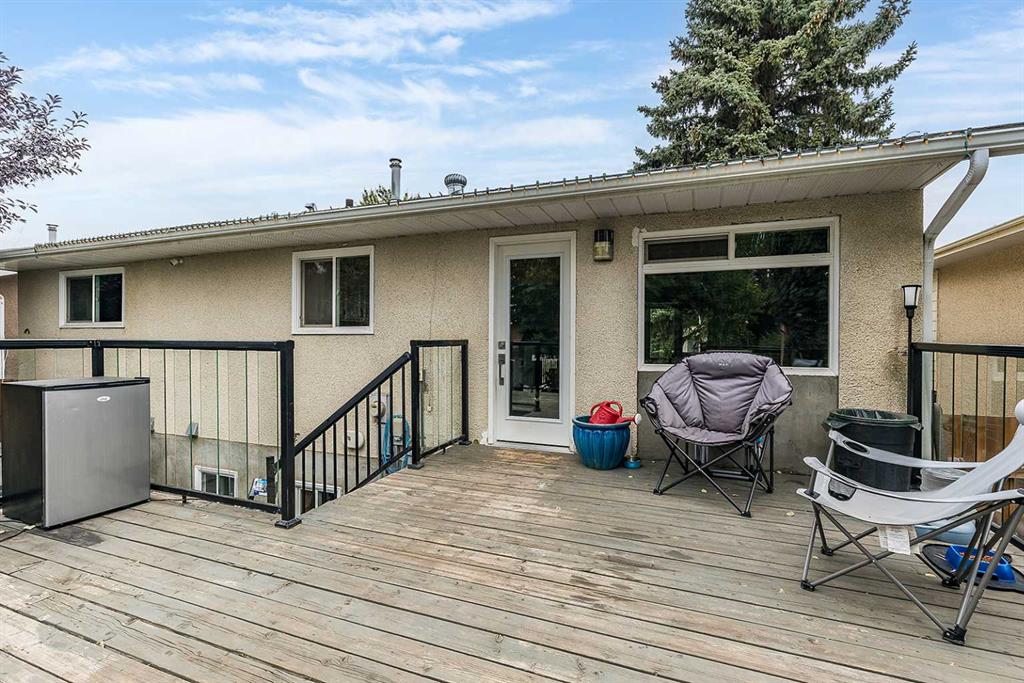 15 Ross Haven Avenue SE