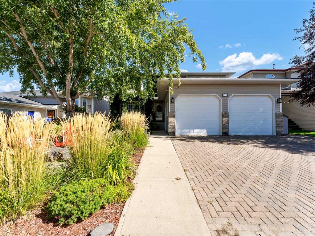 12 Sunrise Court SW, Medicine Hat