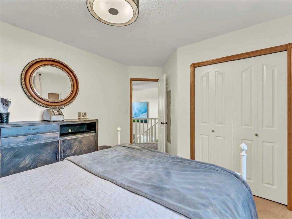 12 Sunrise Court SW