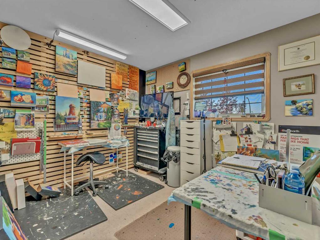 12 Sunrise Court SW