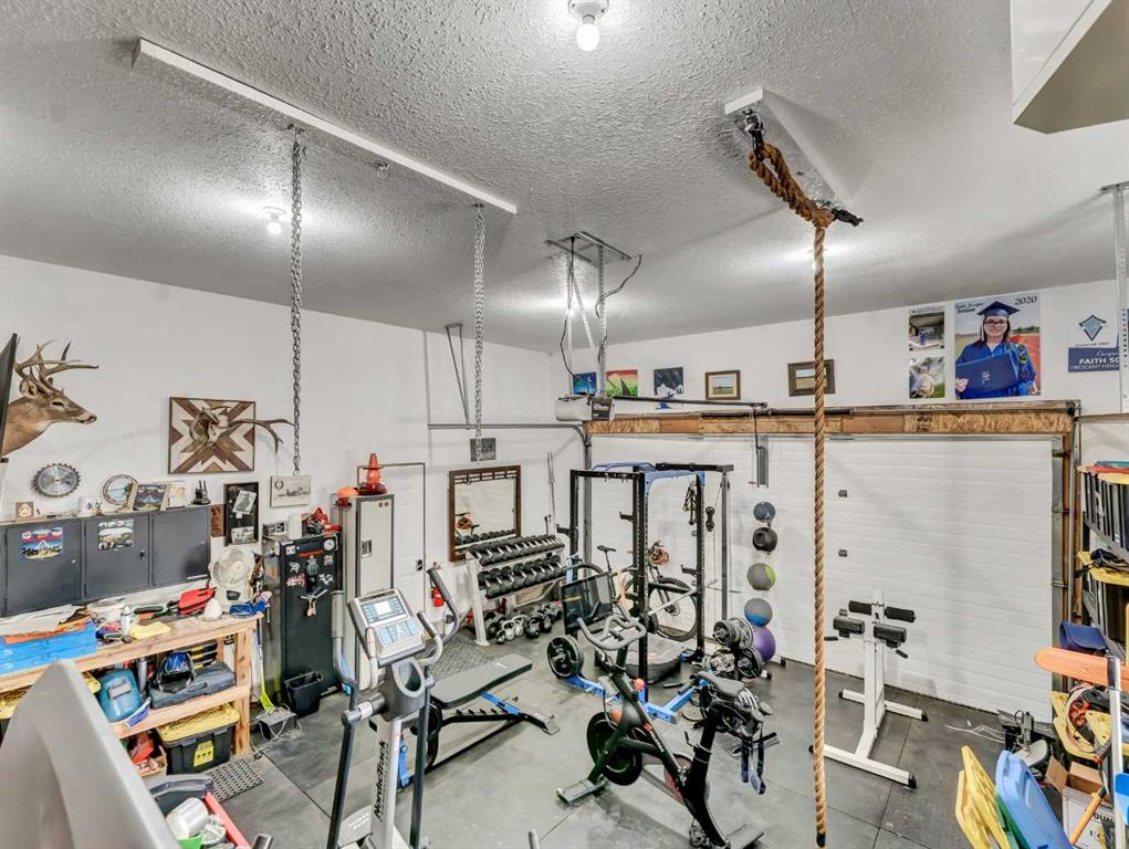 40 Terrace Close NE