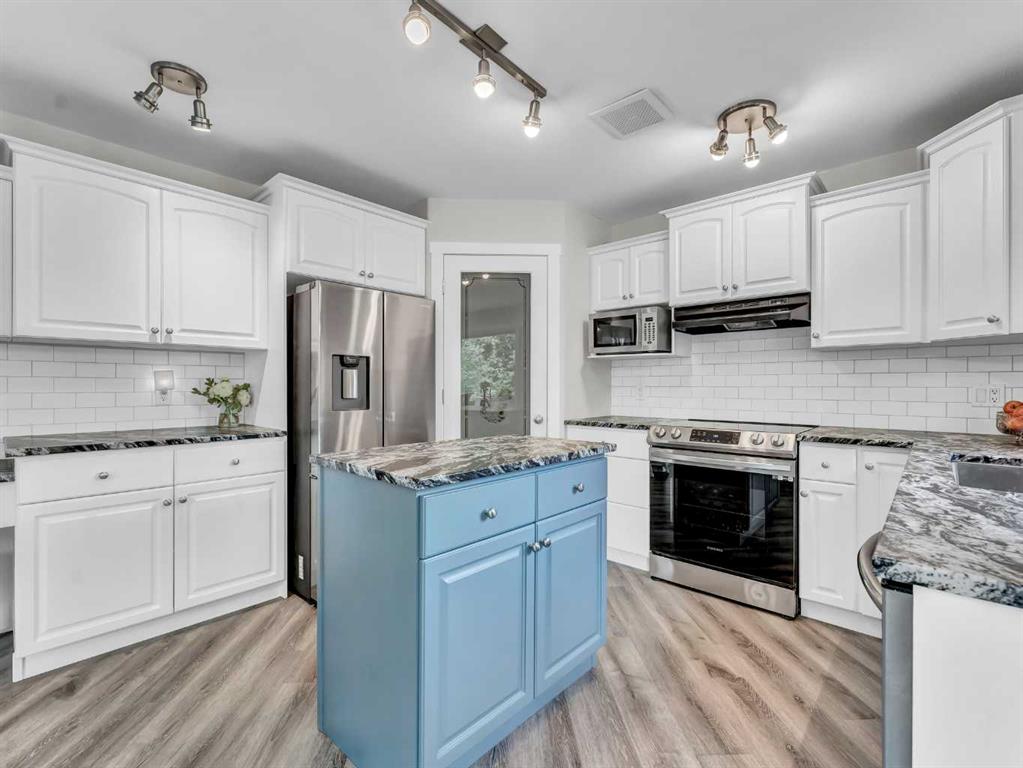 40 Terrace Close NE