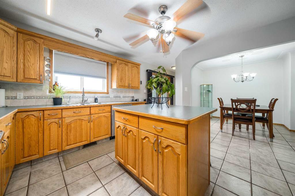 14 Redcliff Way SW