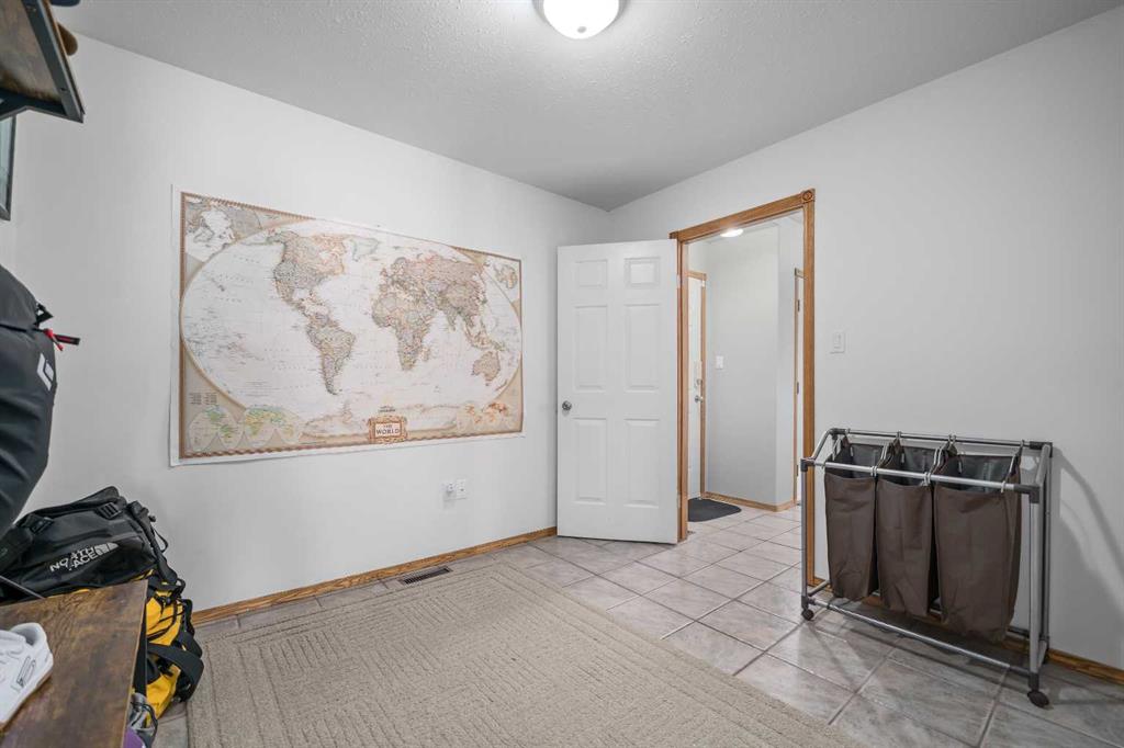 14 Redcliff Way SW
