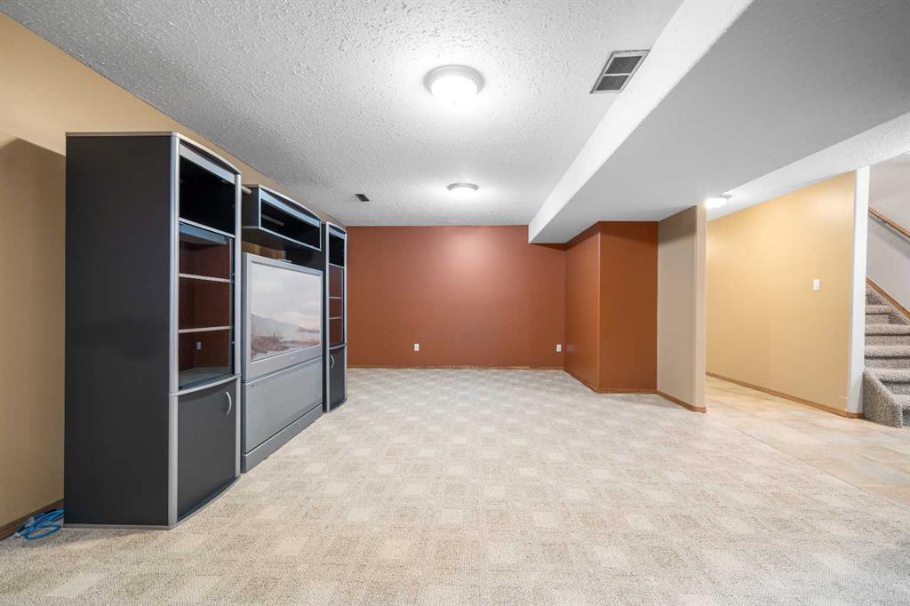 14 Redcliff Way SW