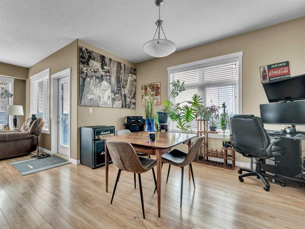 #221 19 Terrace View NE