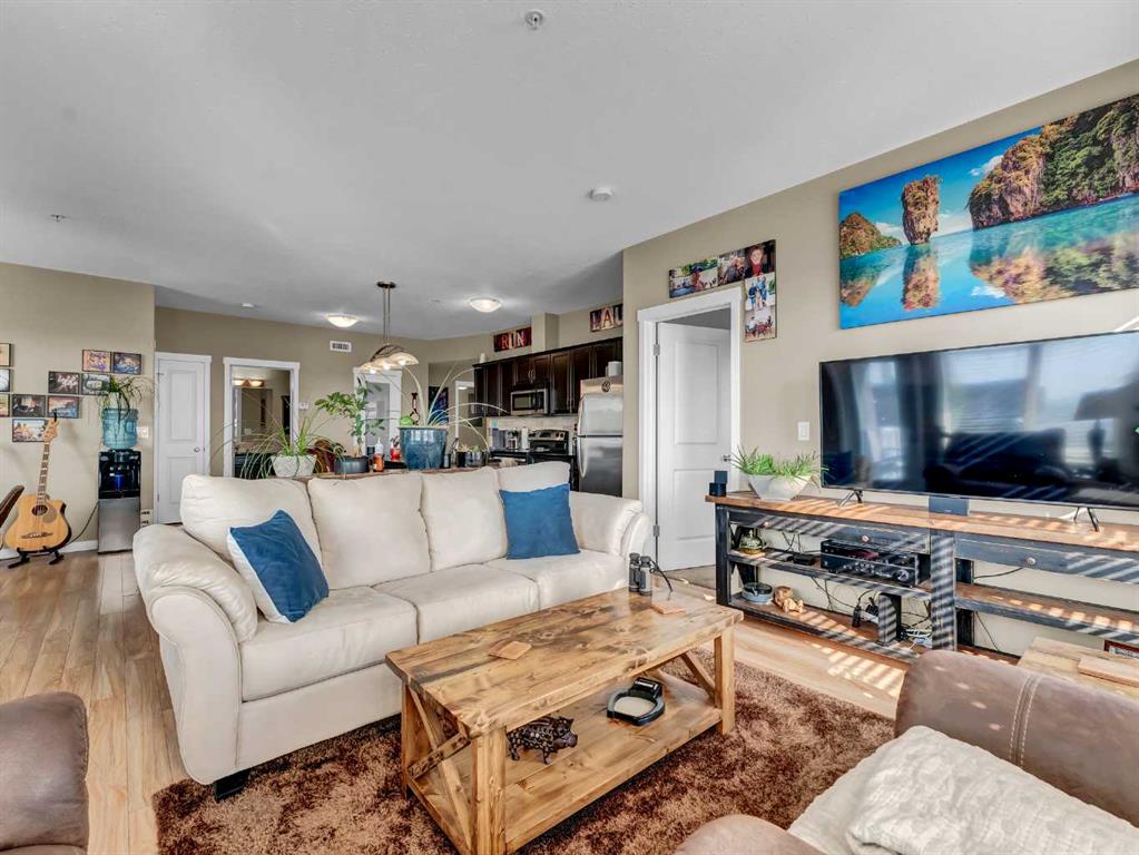 #221 19 Terrace View NE
