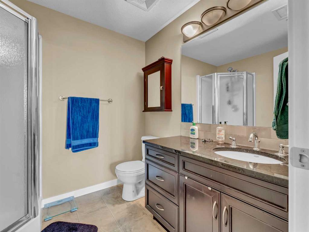 #221 19 Terrace View NE