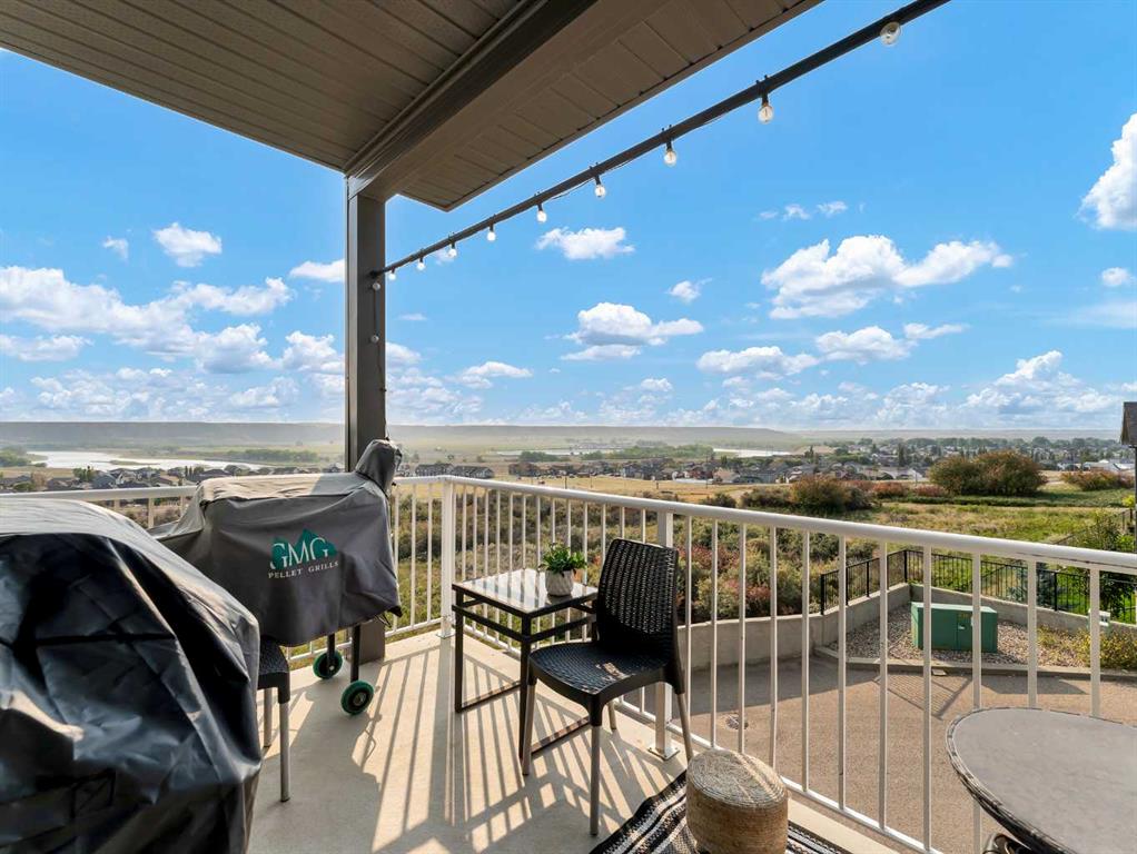 #221 19 Terrace View NE