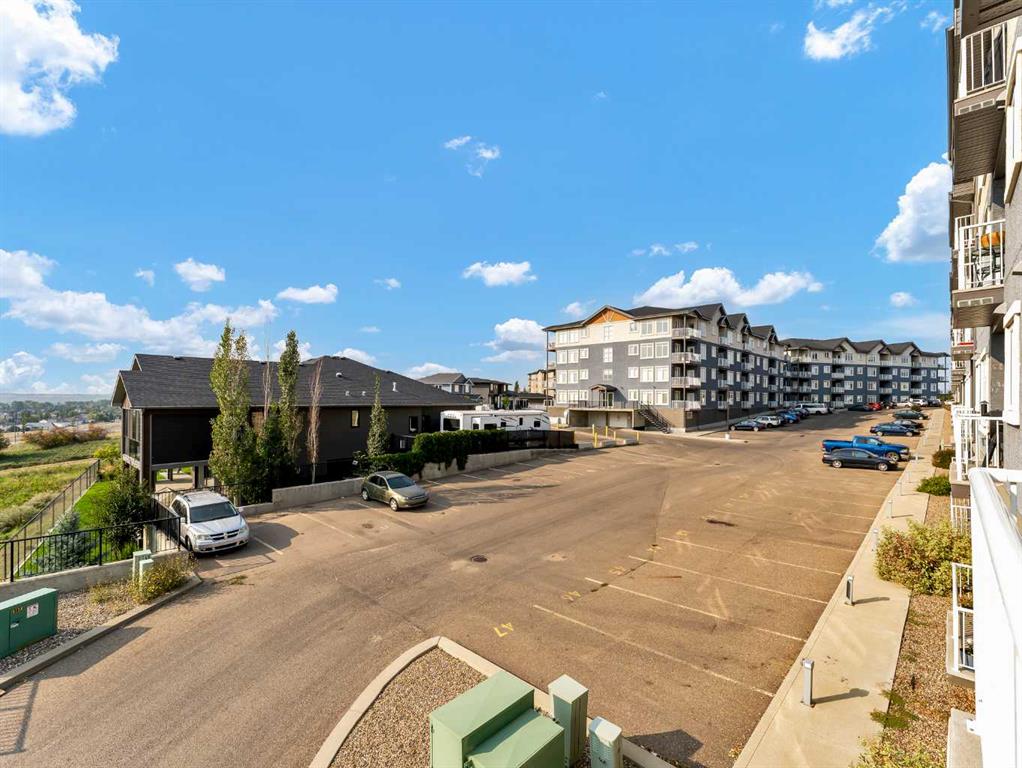#221 19 Terrace View NE