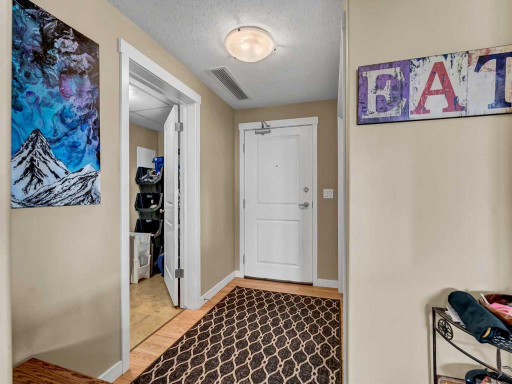 #221 19 Terrace View NE