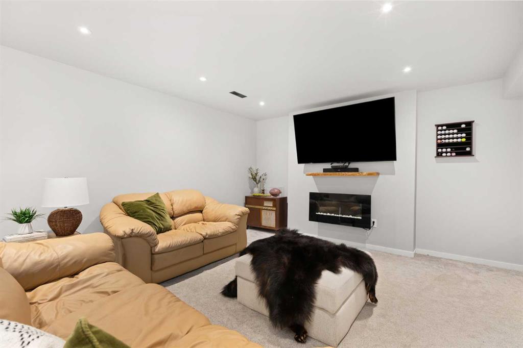 49 Corbitt Way SE