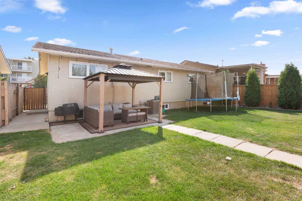 49 Corbitt Way SE