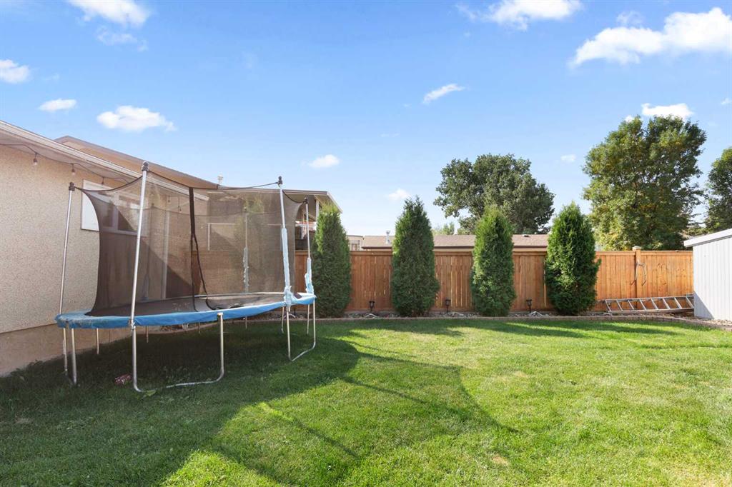 49 Corbitt Way SE