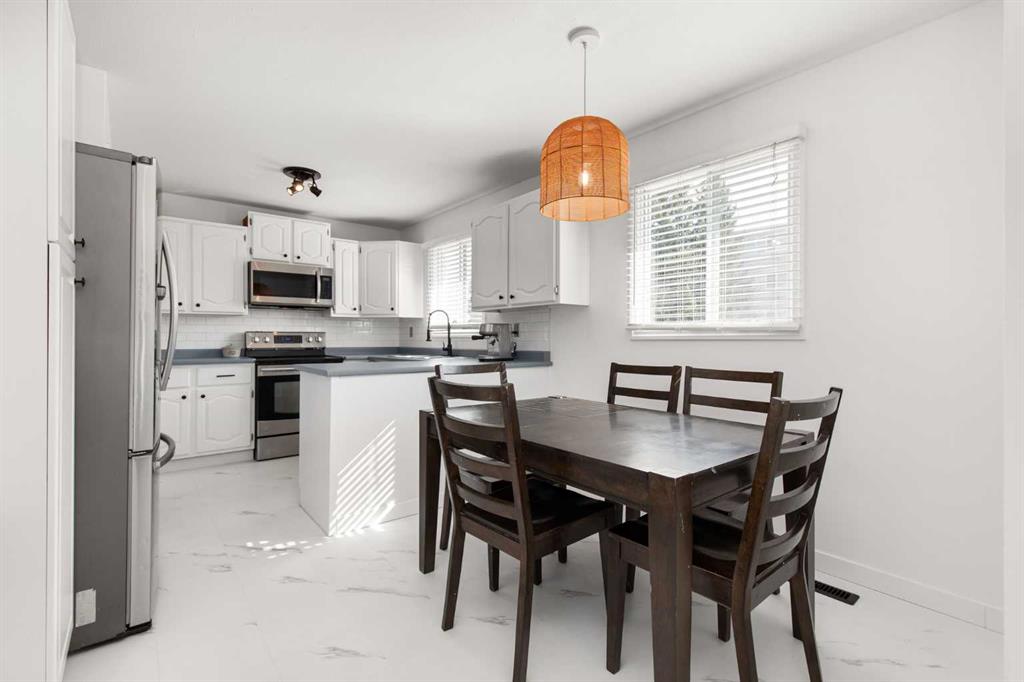 49 Corbitt Way SE