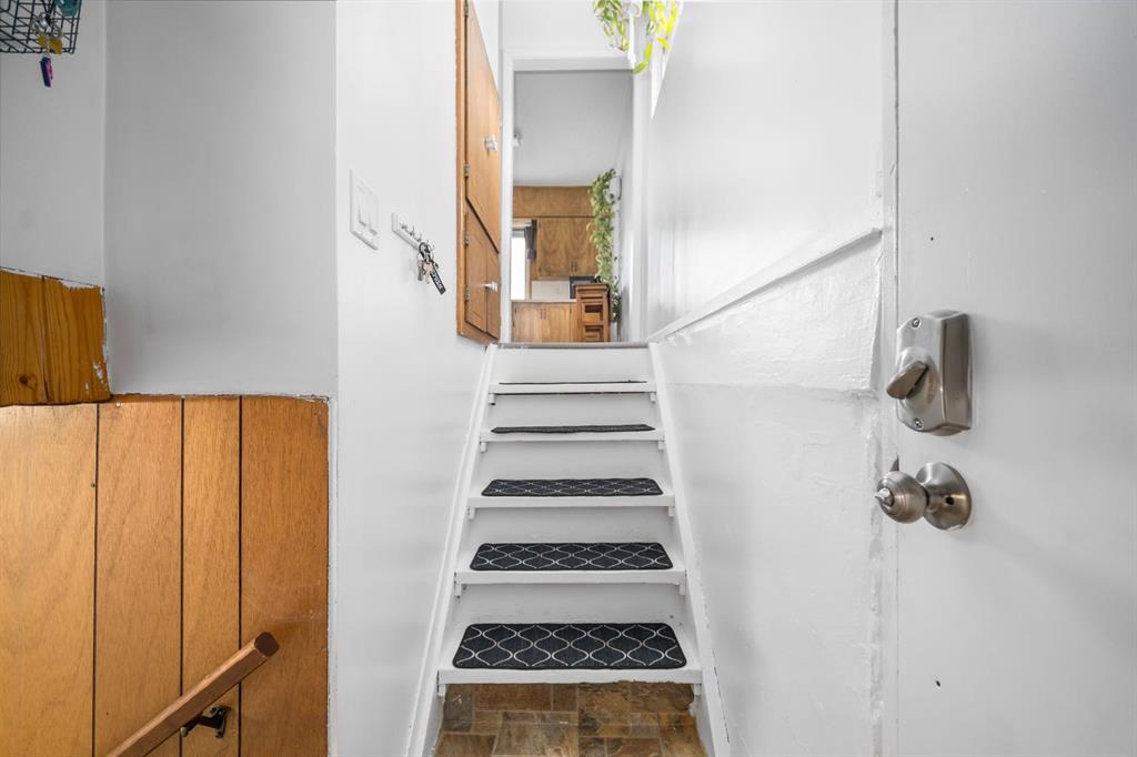 316 2 Street SE