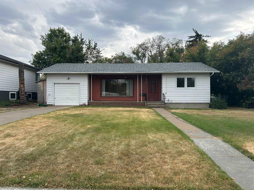 695 6 Street SW, Medicine Hat