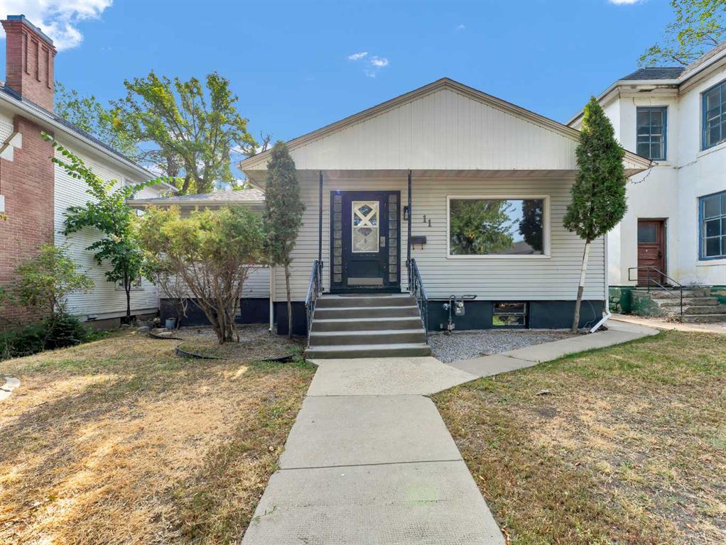 11 1 Street SE, Medicine Hat