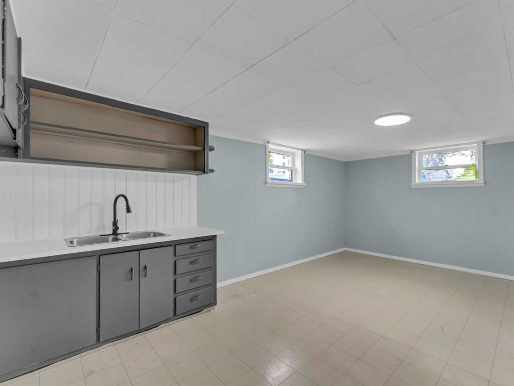 11 1 Street SE