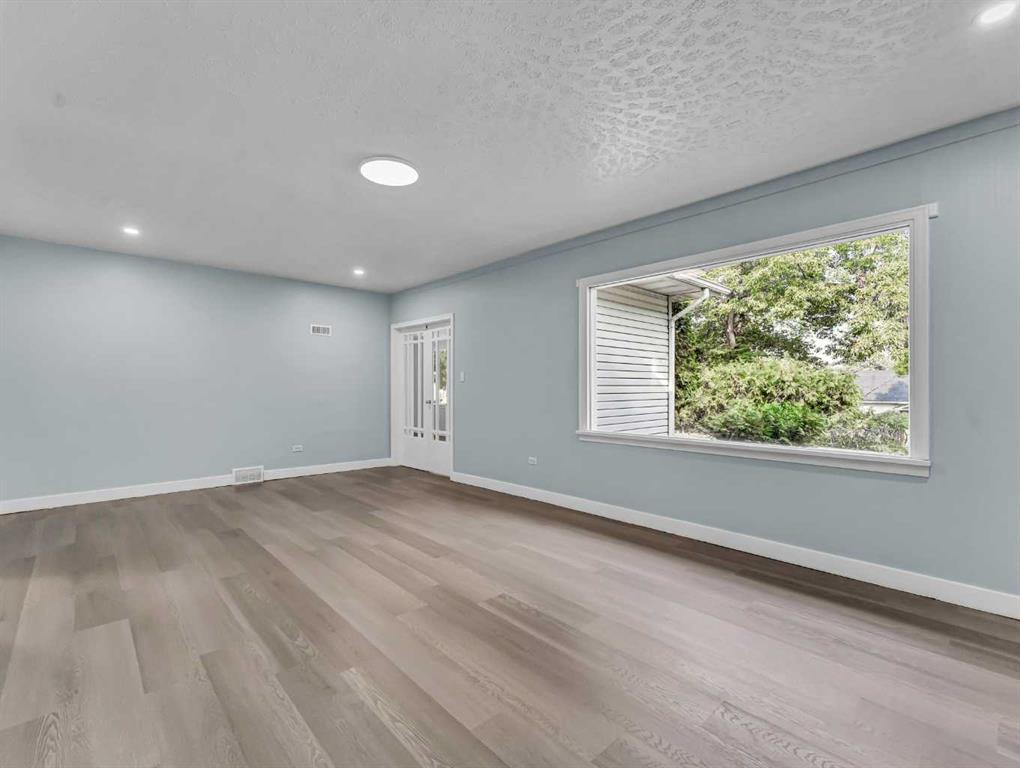 11 1 Street SE