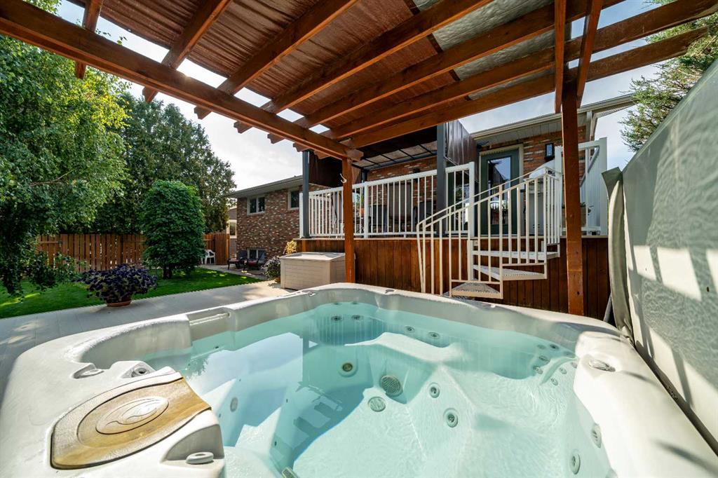 72 Rossmere Way SE