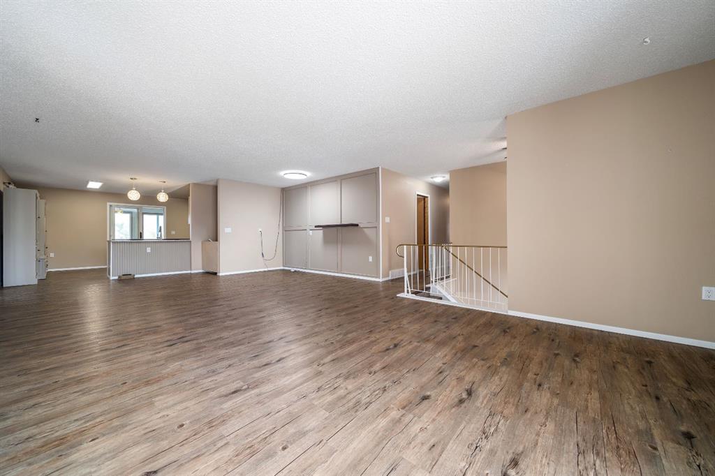 116 6 Avenue W
