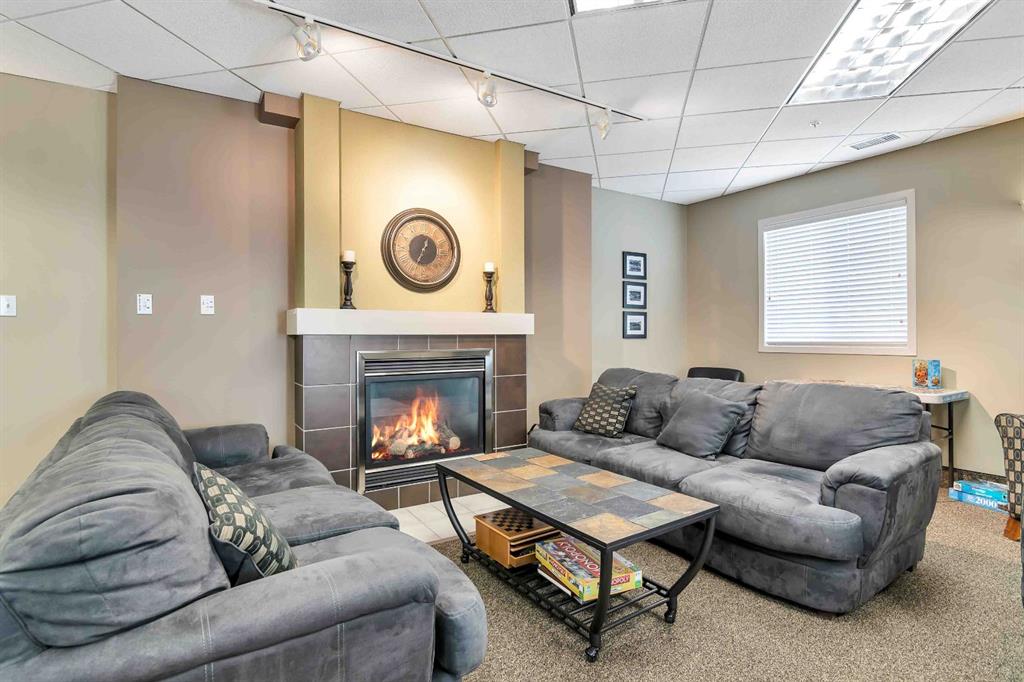 #210 194 Sunrise Circle SW