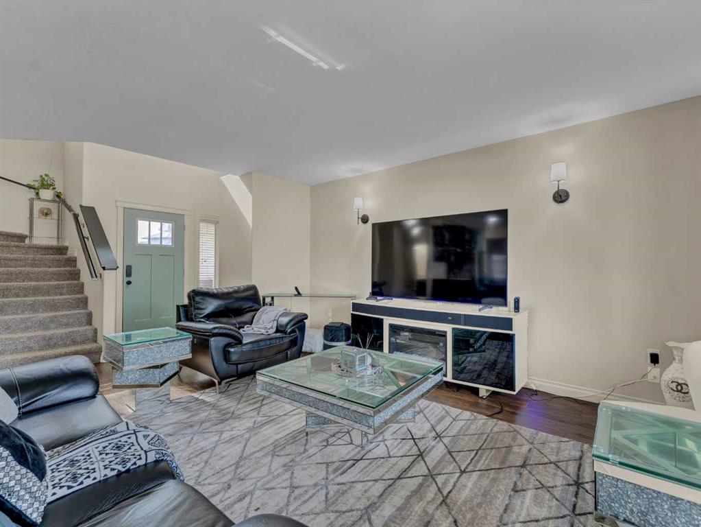 592 Vista Drive SE