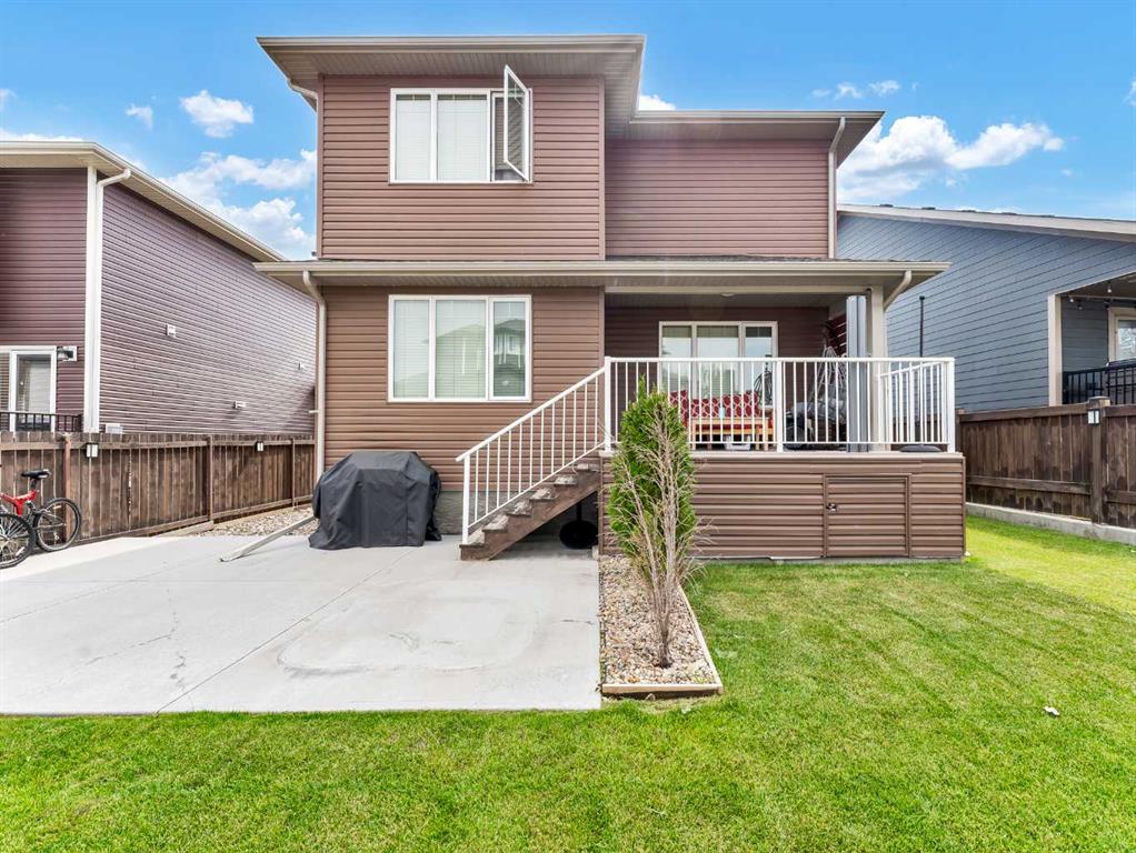 592 Vista Drive SE
