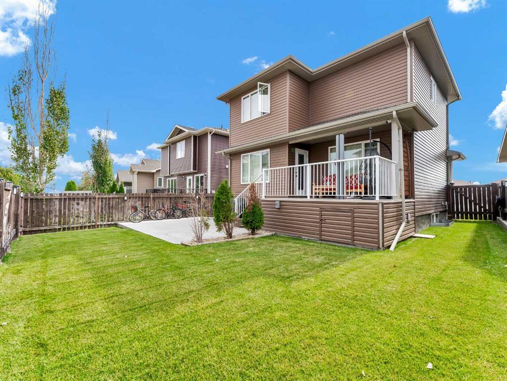 592 Vista Drive SE