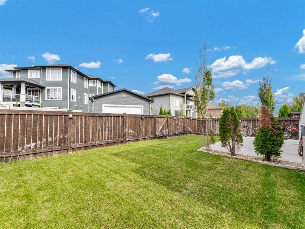 592 Vista Drive SE